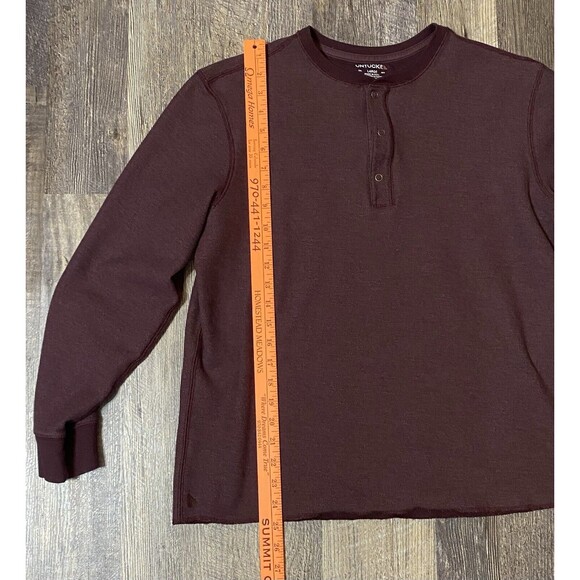 Untuckit Schrock Henley Shirt Size Large Pullover Red Maroon Streetwear Workwear - Picture 6 of 8